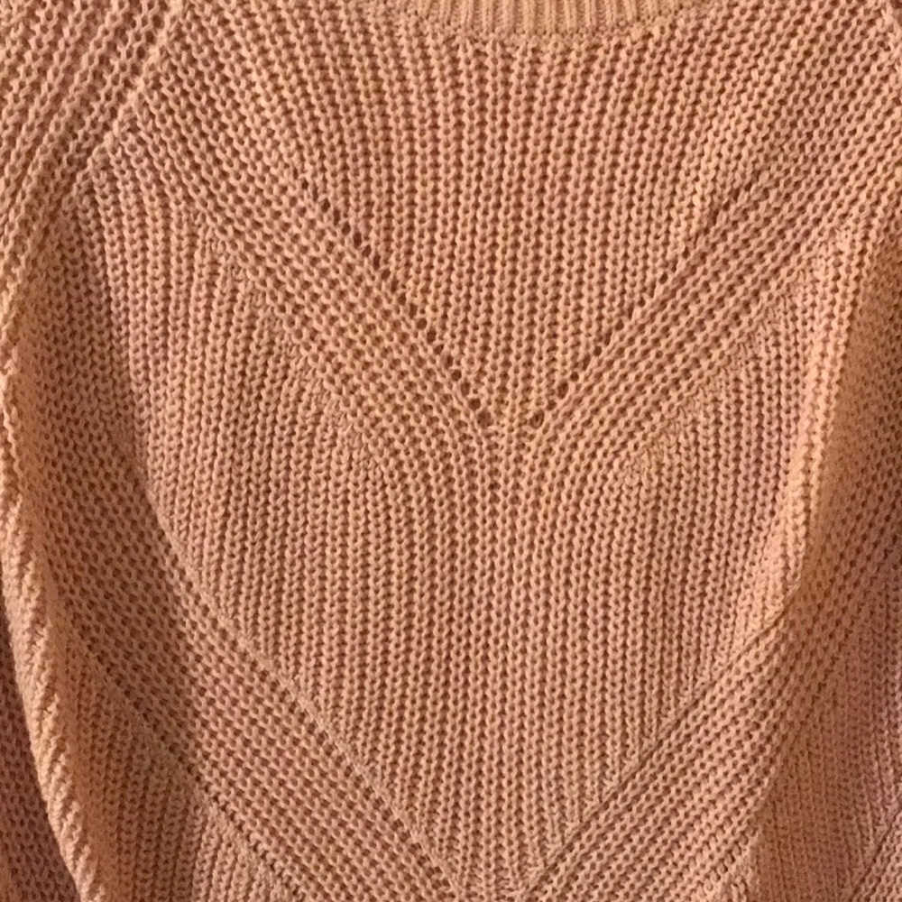 Pink sweater - Picture 3 of 3